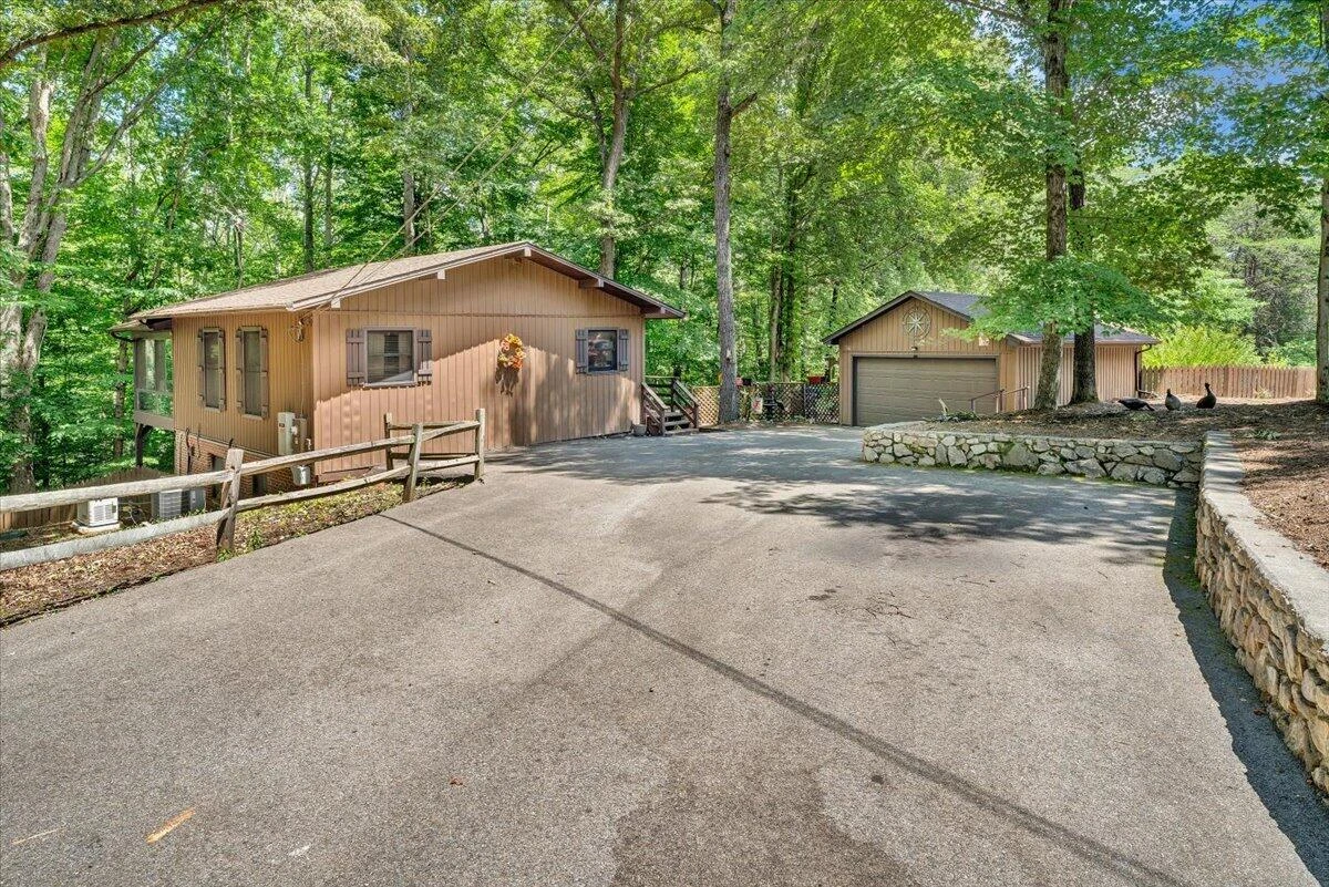 1842 Thomason LN - Photo 62