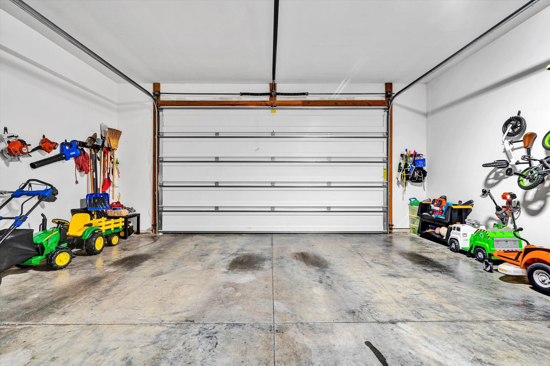 4851 Colonial AVE - Photo 30