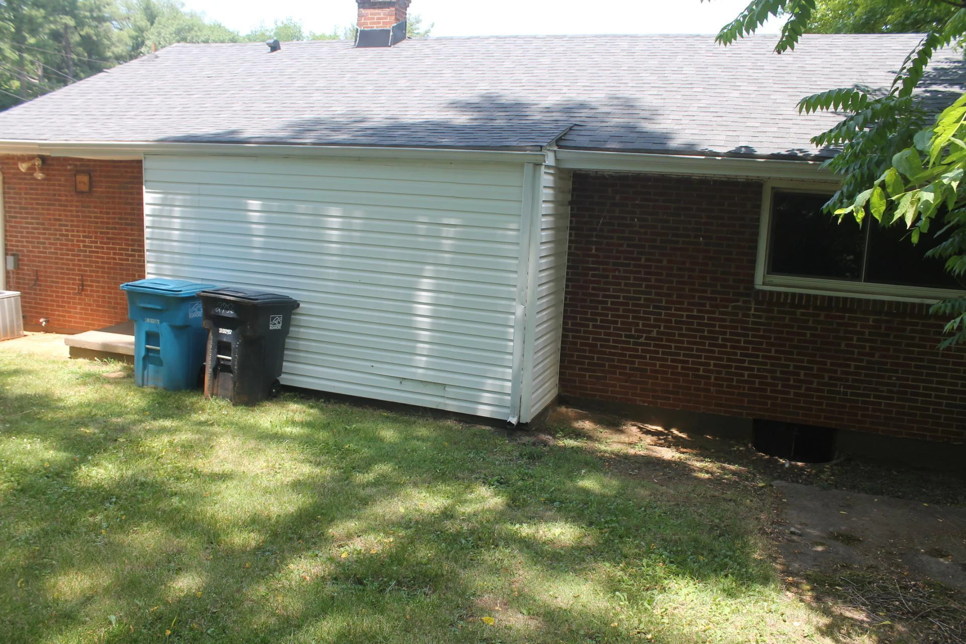 2756 Kirkland DR NW - Photo 4