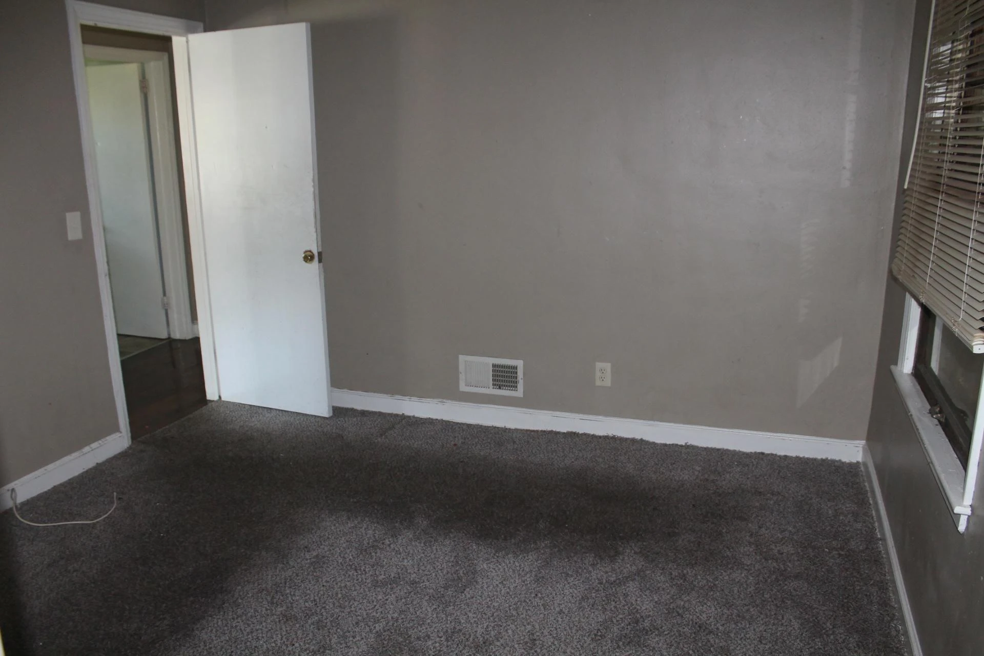 2756 Kirkland DR NW - Photo 8