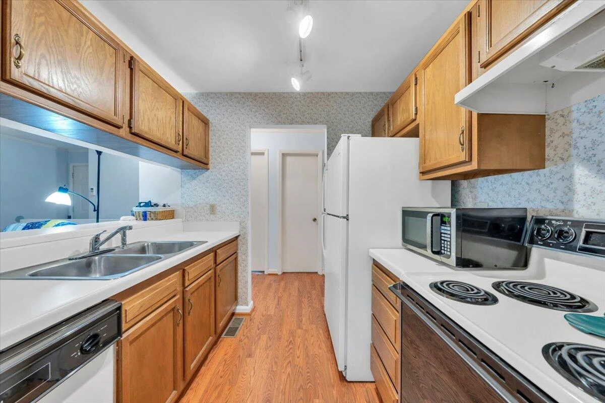 3372 Forest CT - Photo 19