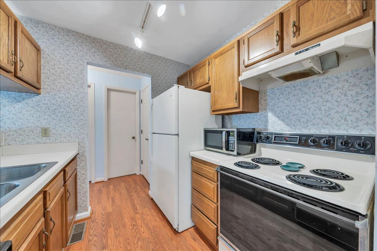 3372 Forest CT - Photo 21