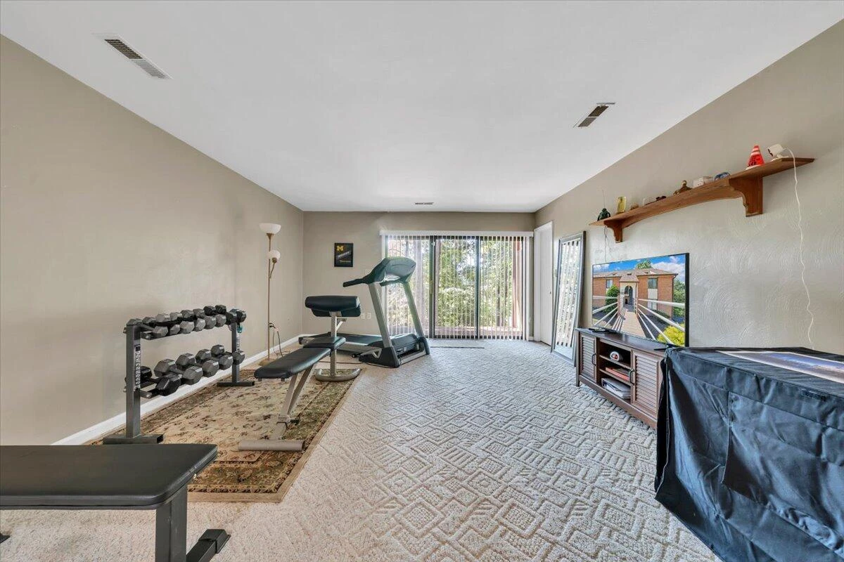 3372 Forest CT - Photo 39