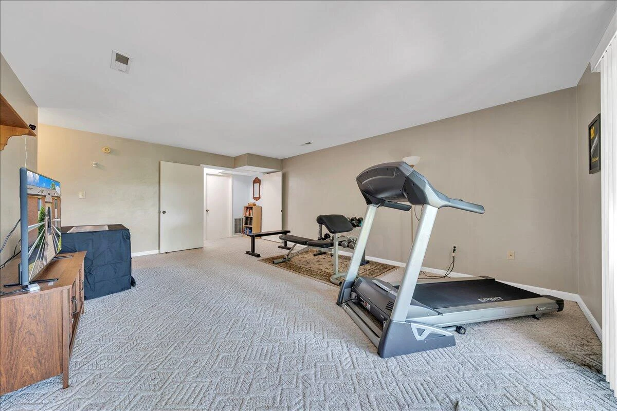 3372 Forest CT - Photo 41