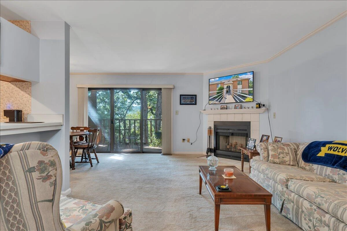 3372 Forest CT - Photo 7