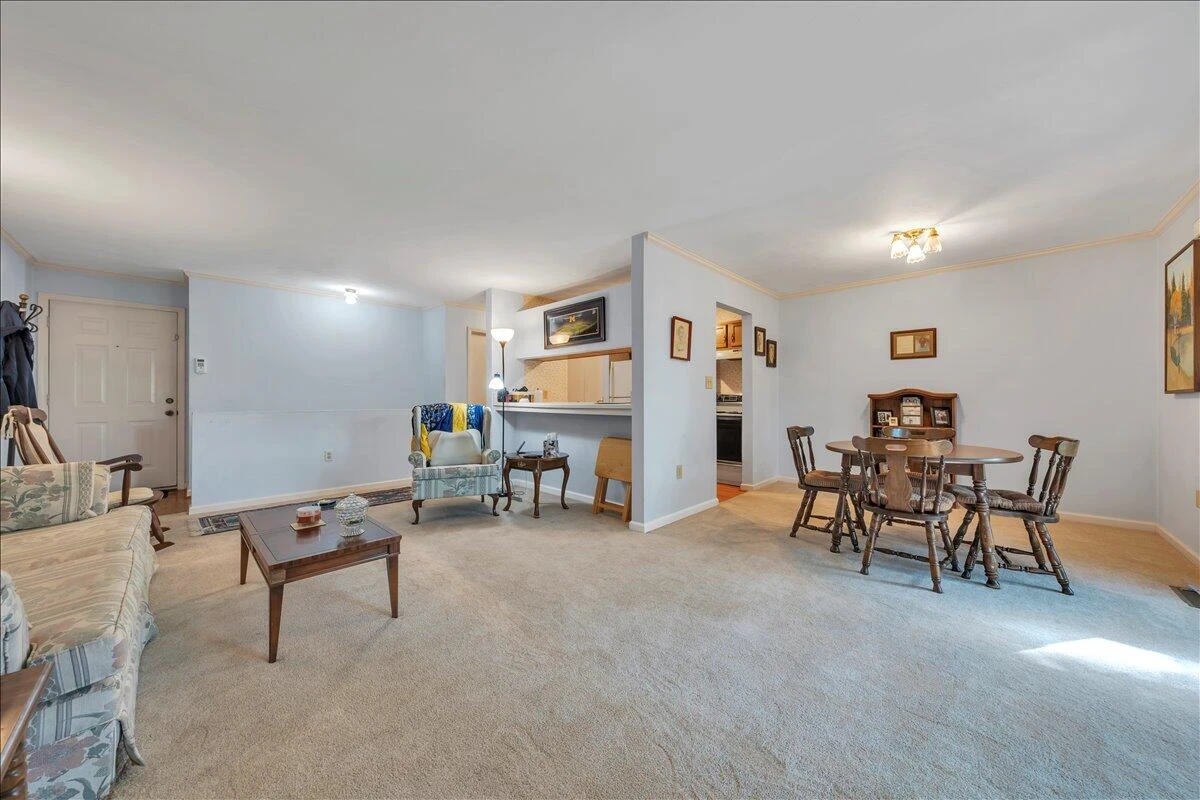 3372 Forest CT - Photo 9
