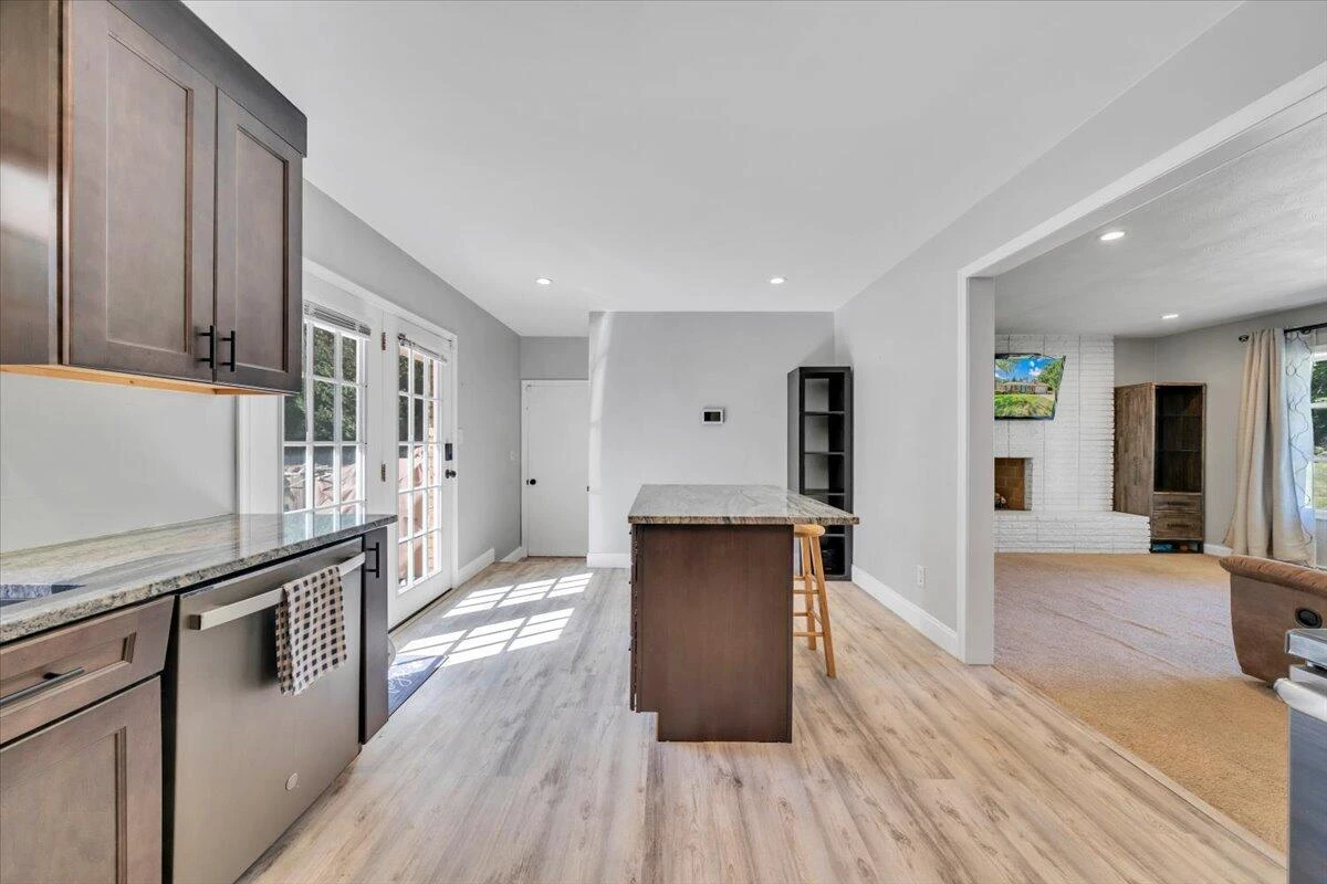 3101 Kershaw RD NW - Photo 13