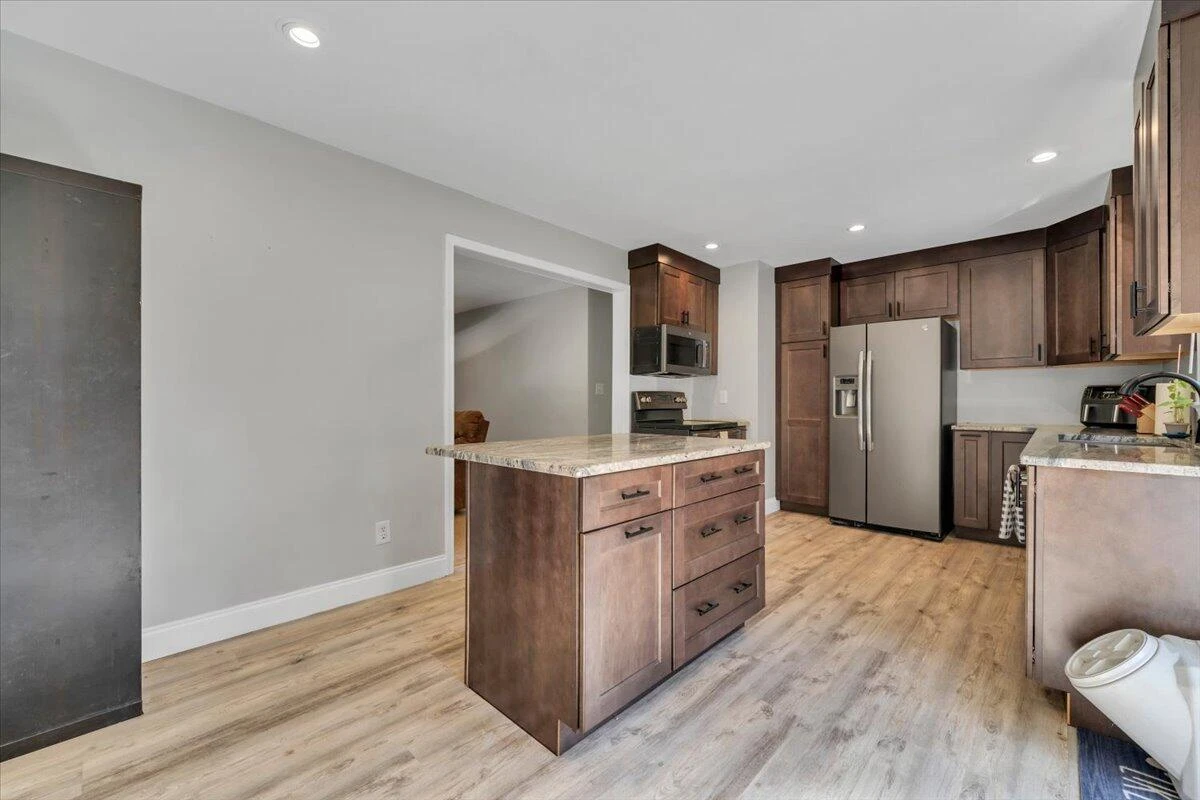 3101 Kershaw RD NW - Photo 16