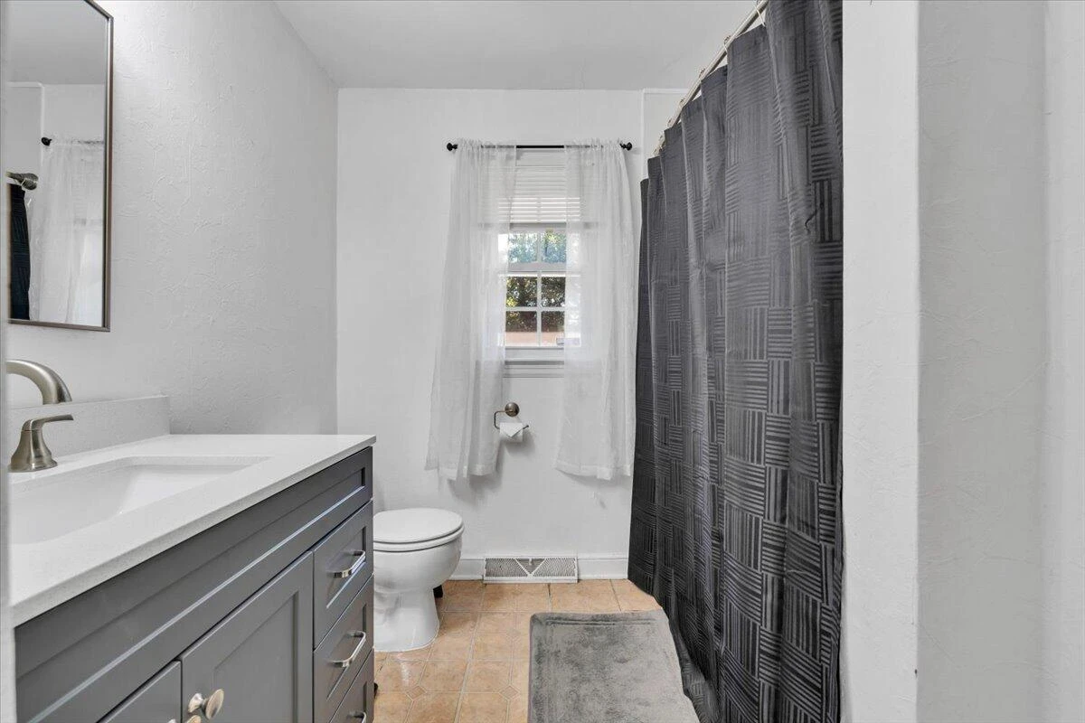 3101 Kershaw RD NW - Photo 23