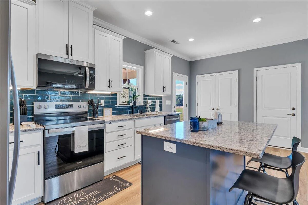 1581 Burnt Chimney RD - Photo 12