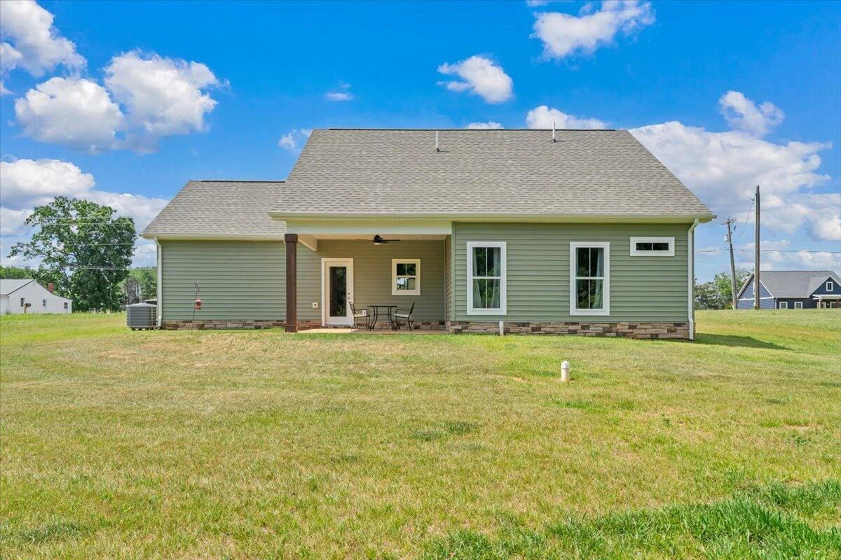 1581 Burnt Chimney RD - Photo 36