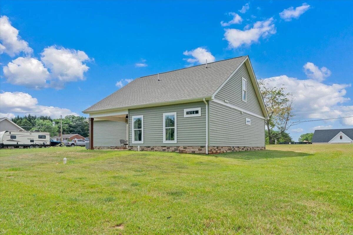 1581 Burnt Chimney RD - Photo 38