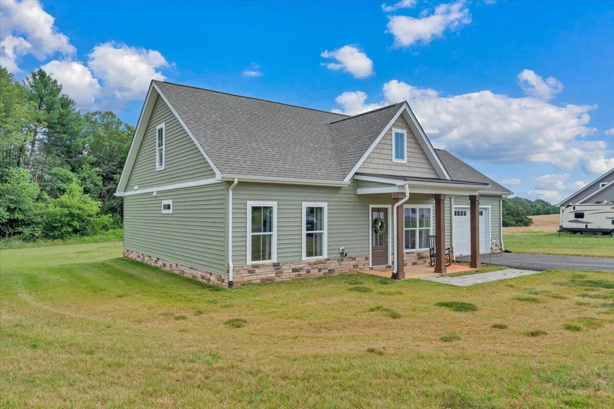 1581 Burnt Chimney RD - Photo 40