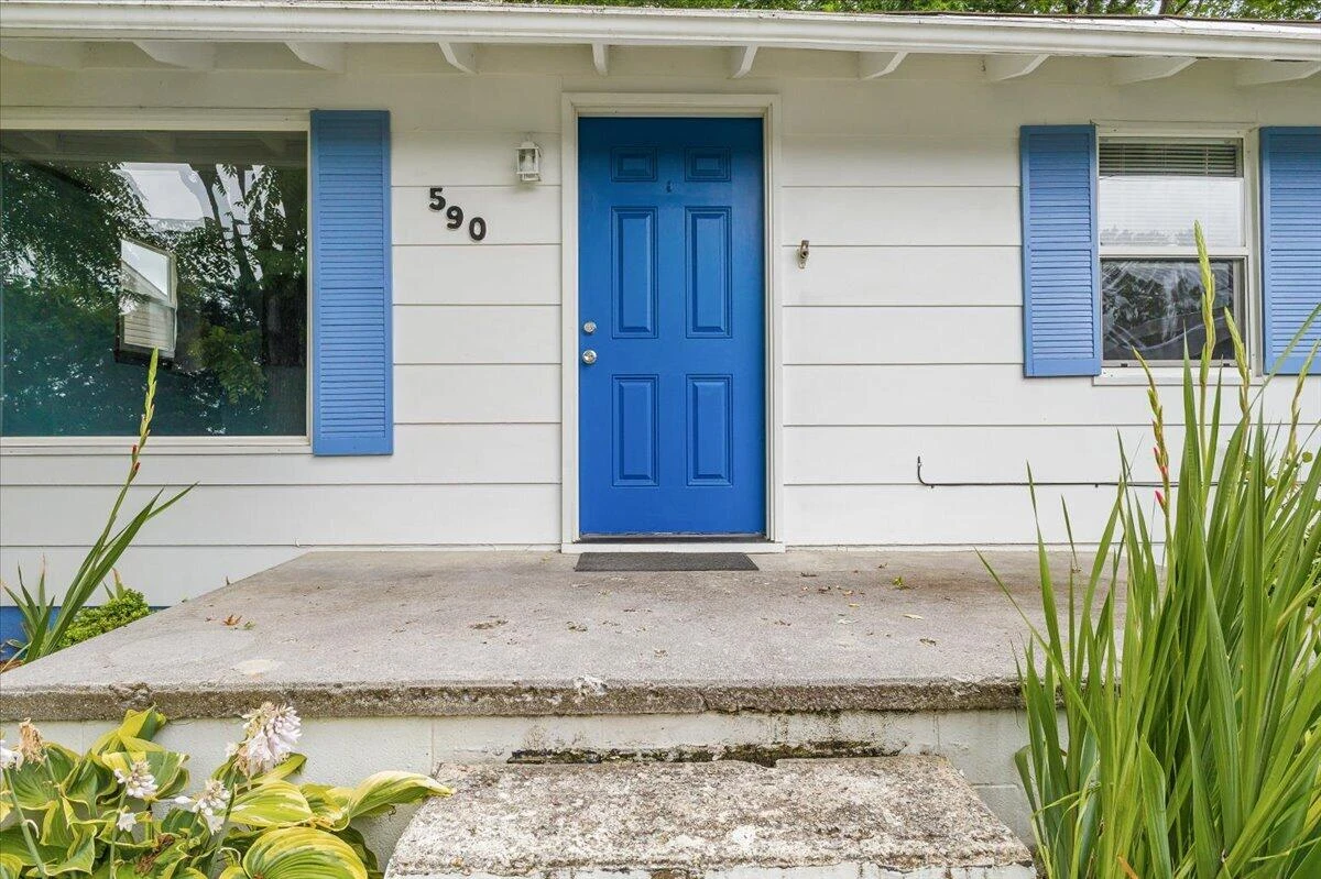 590 Agee ST NW - Photo 3