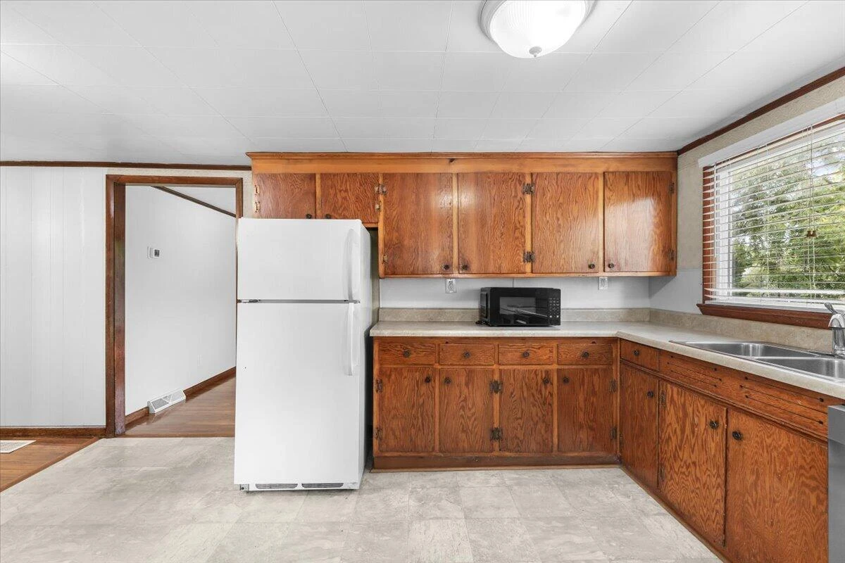 590 Agee ST NW - Photo 9