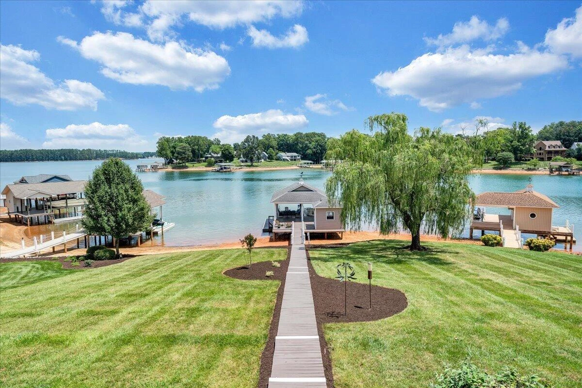 2810 Waters Edge DR - Photo 109