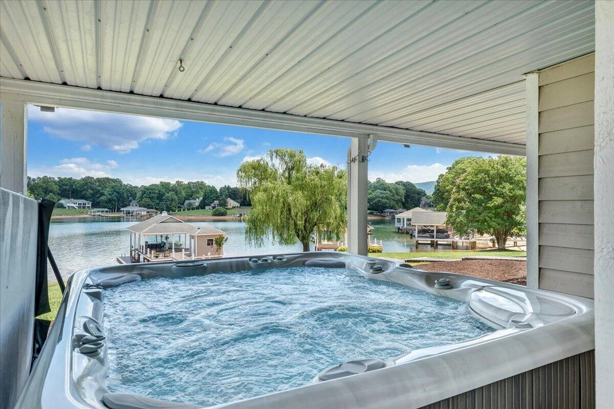 2810 Waters Edge DR - Photo 114