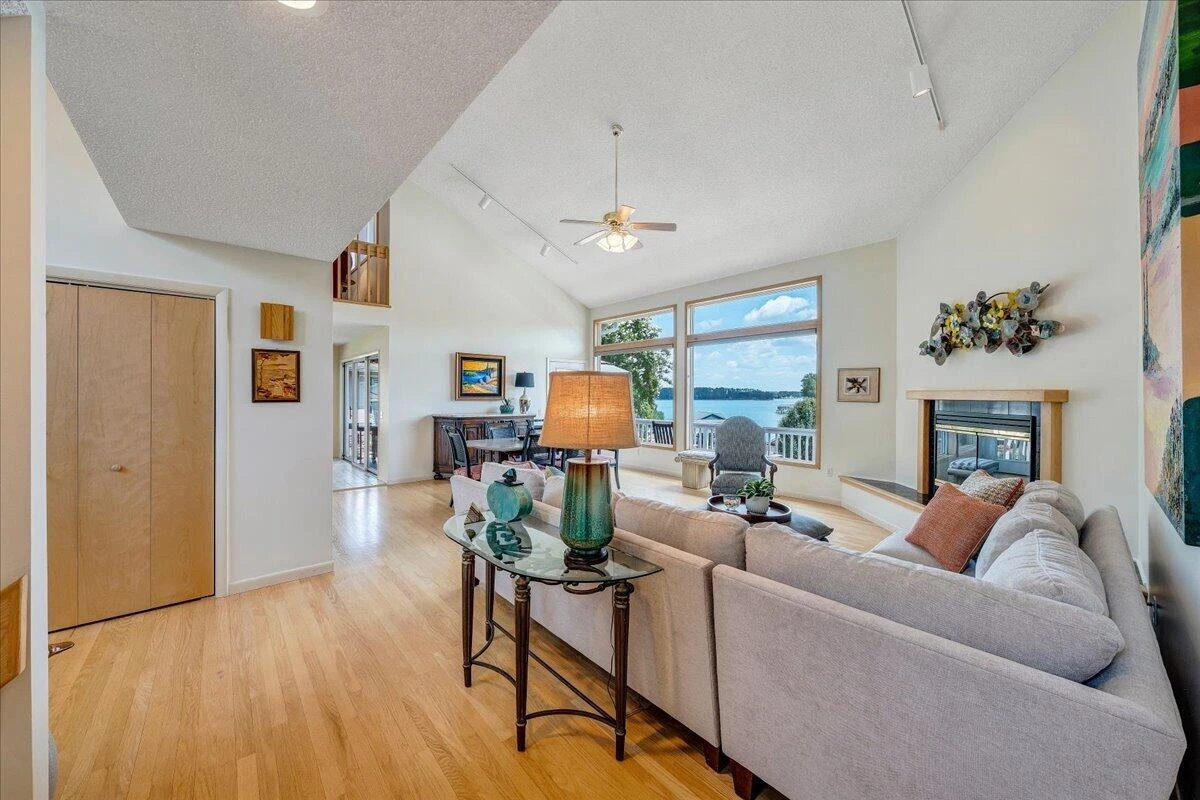 2810 Waters Edge DR - Photo 12