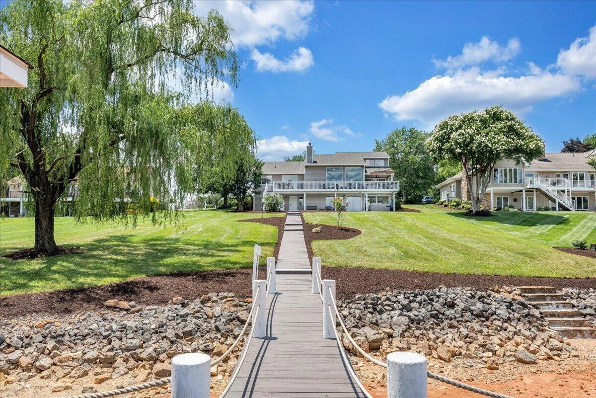 2810 Waters Edge DR - Photo 127