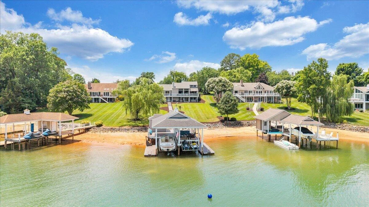 2810 Waters Edge DR - Photo 134