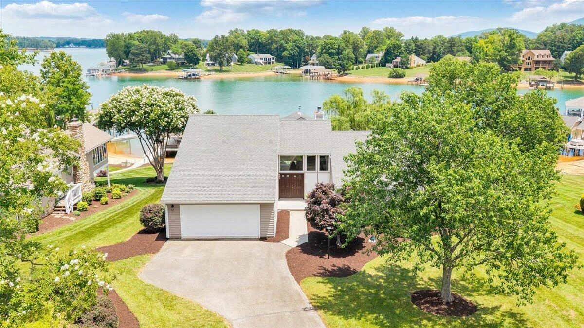 2810 Waters Edge DR - Photo 147