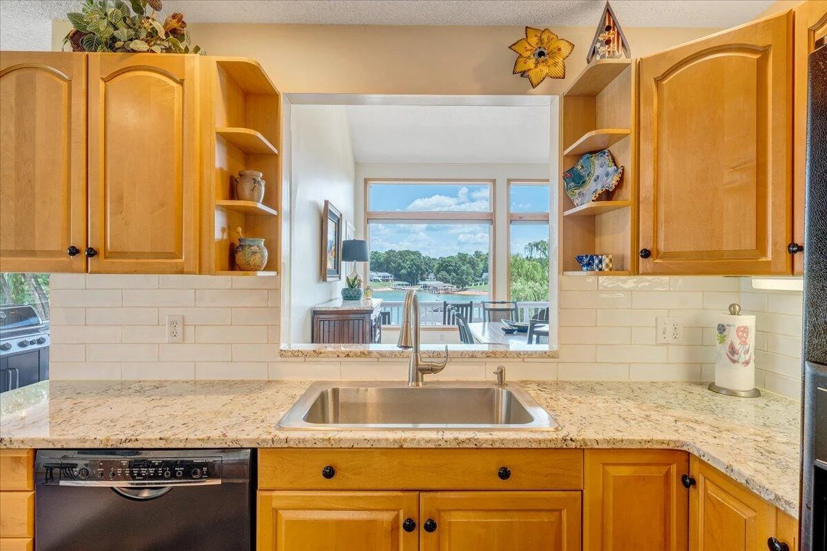 2810 Waters Edge DR - Photo 39