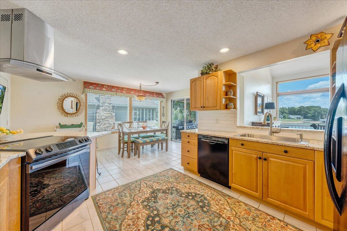 2810 Waters Edge DR - Photo 41