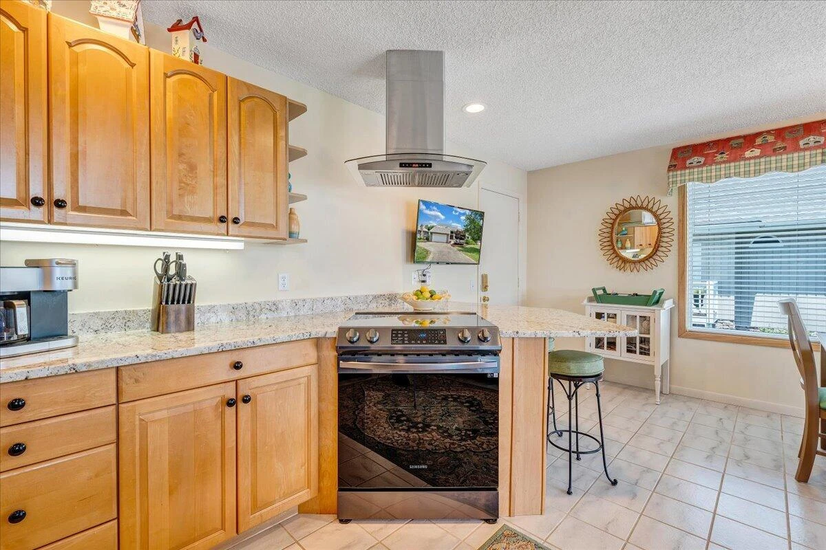 2810 Waters Edge DR - Photo 44