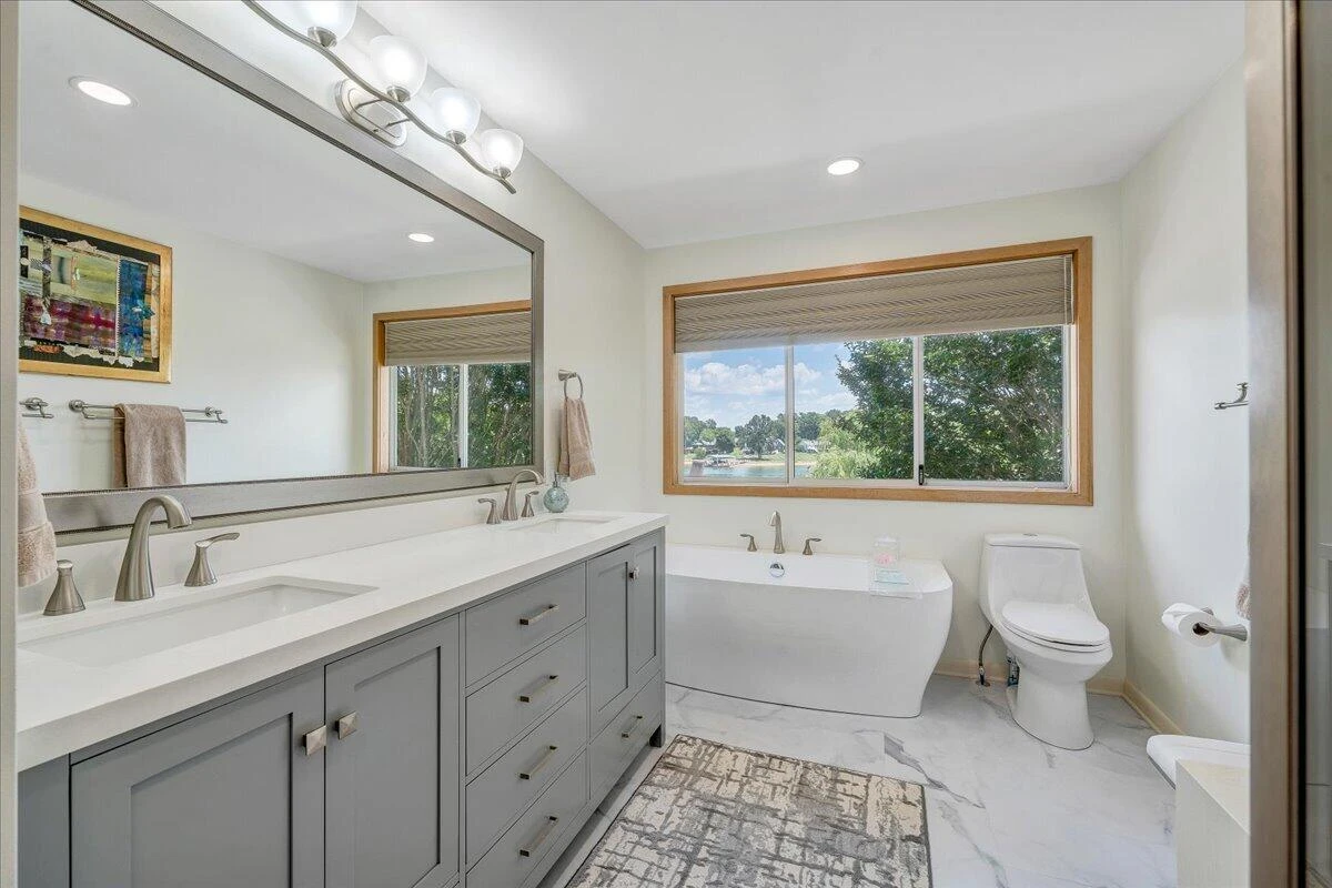 2810 Waters Edge DR - Photo 51