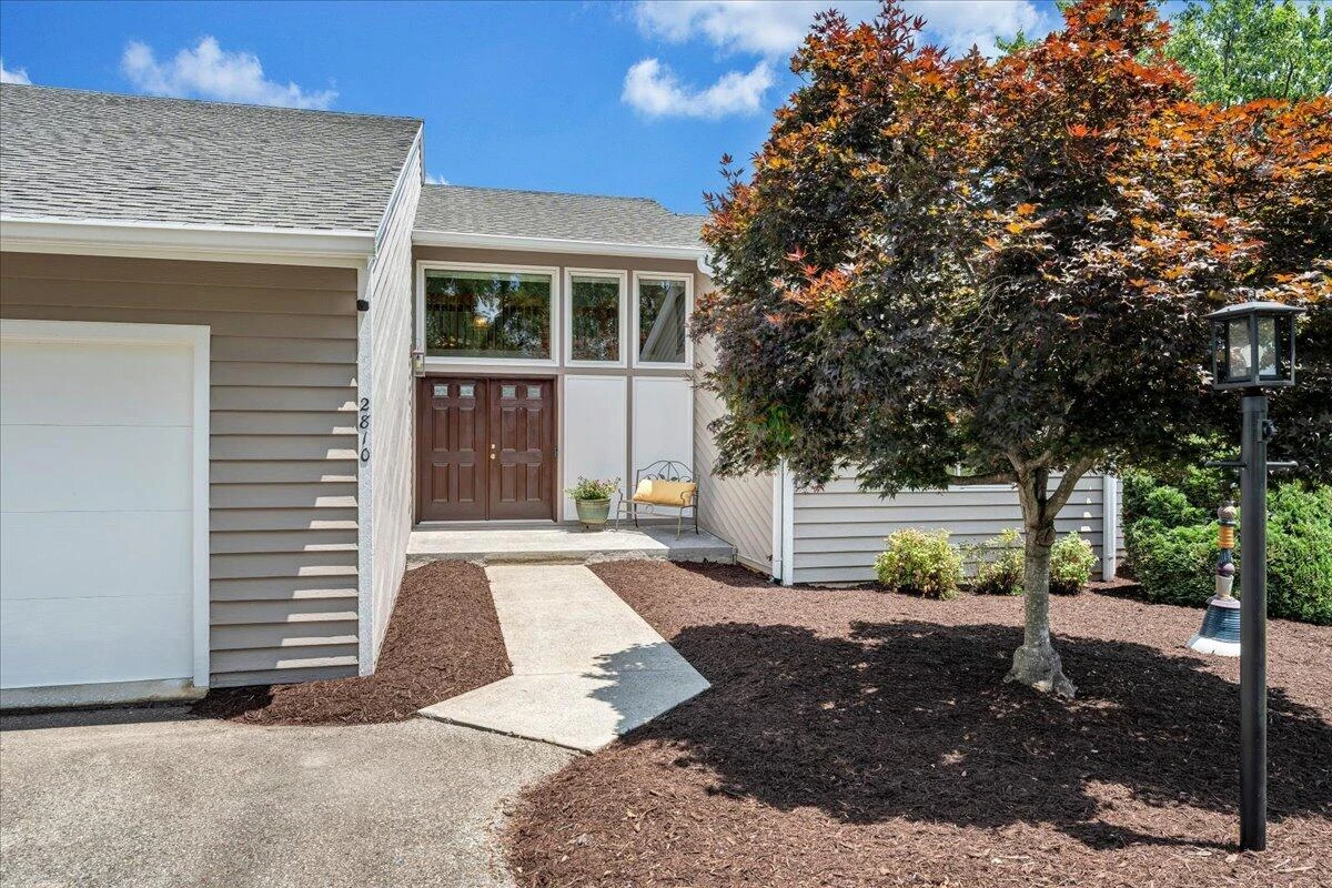 2810 Waters Edge DR - Photo 6