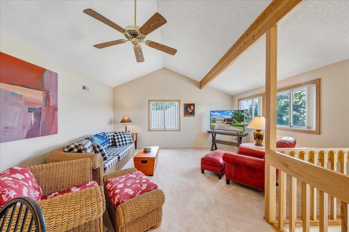 2810 Waters Edge DR - Photo 68