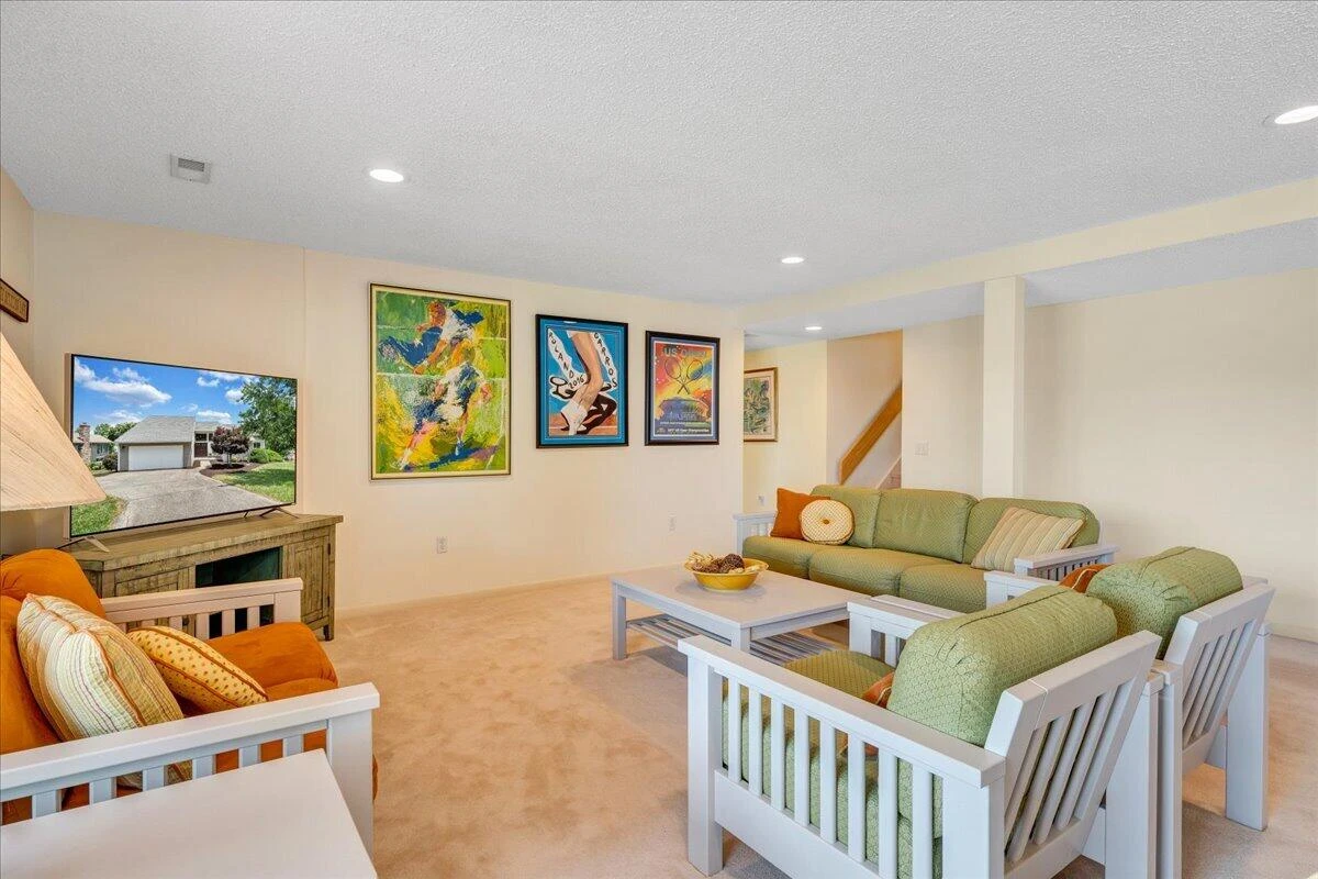2810 Waters Edge DR - Photo 77