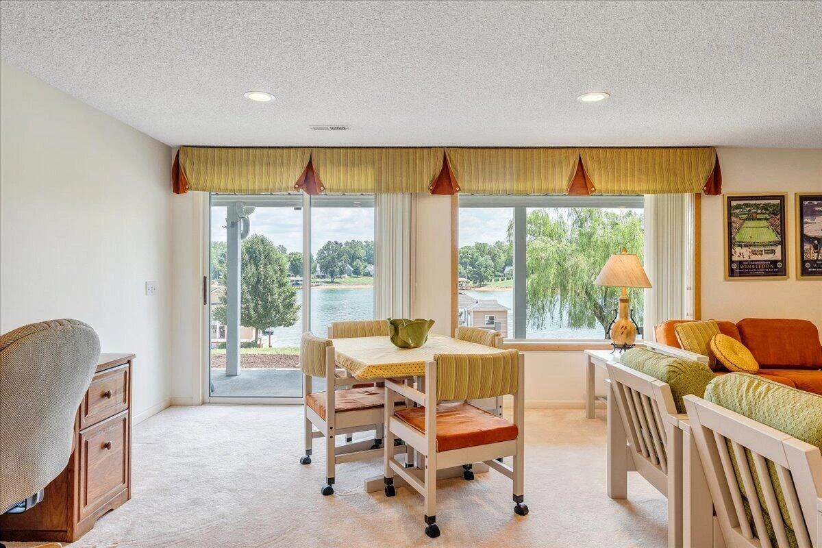 2810 Waters Edge DR - Photo 78