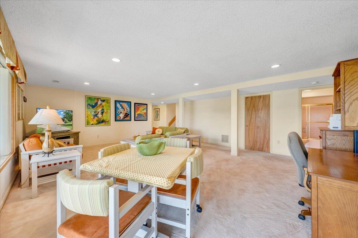 2810 Waters Edge DR - Photo 81
