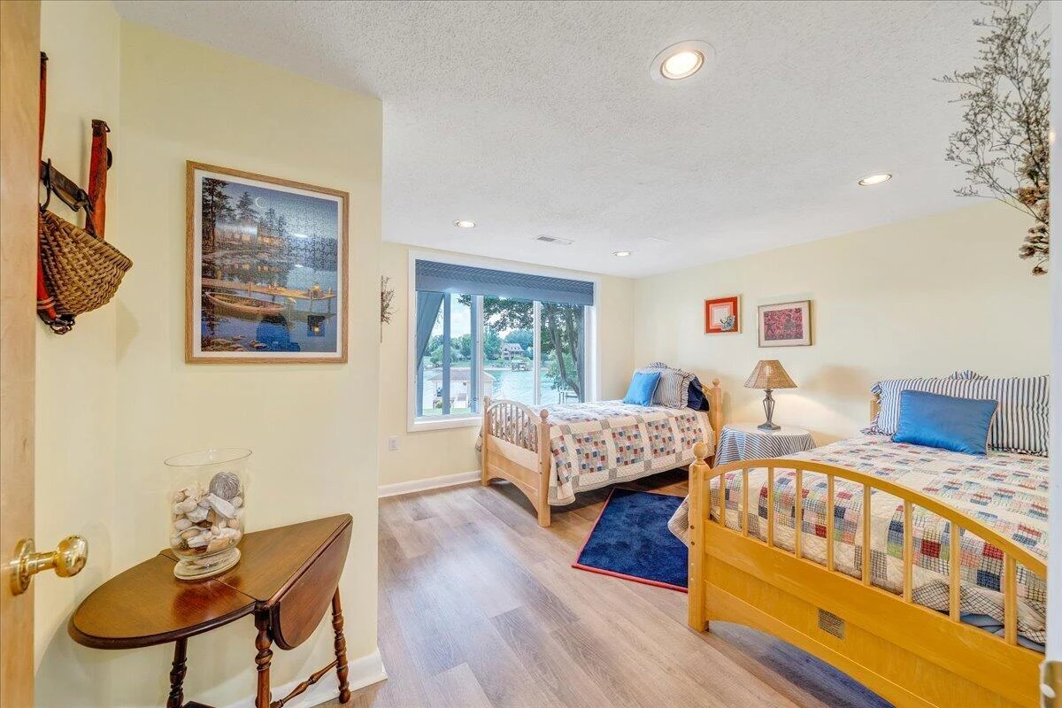 2810 Waters Edge DR - Photo 89