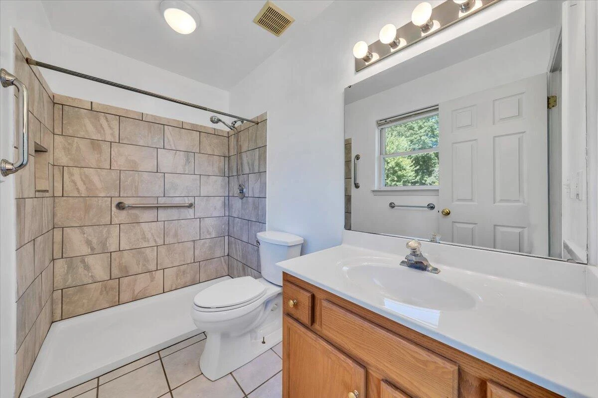 551 Sexton AVE - Photo 24