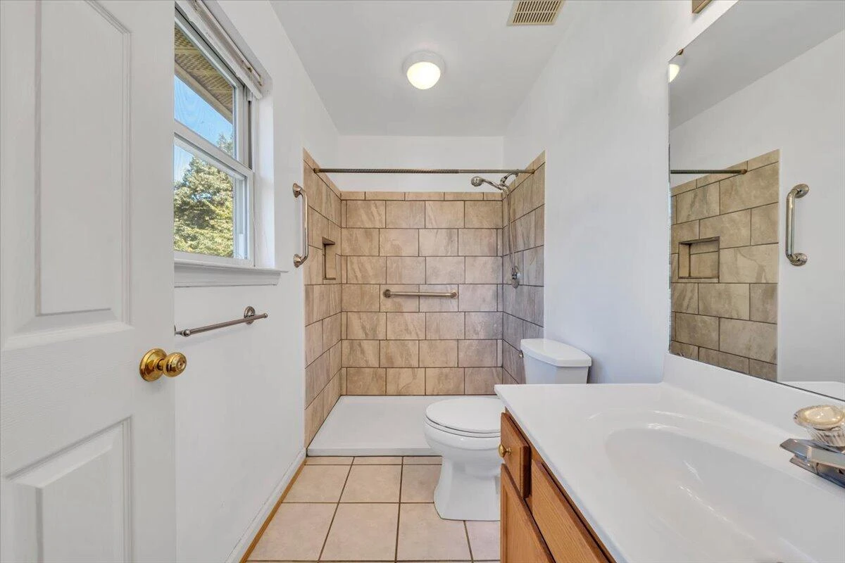 551 Sexton AVE - Photo 25