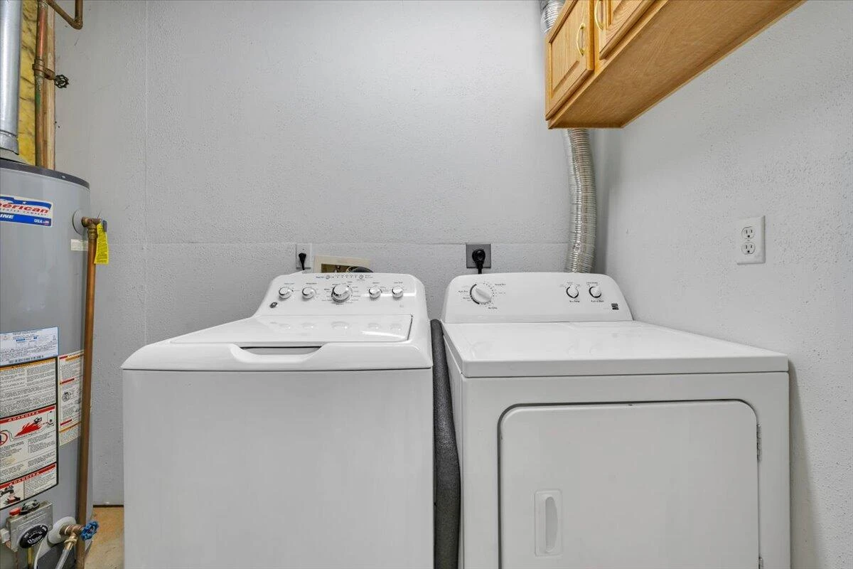551 Sexton AVE - Photo 40
