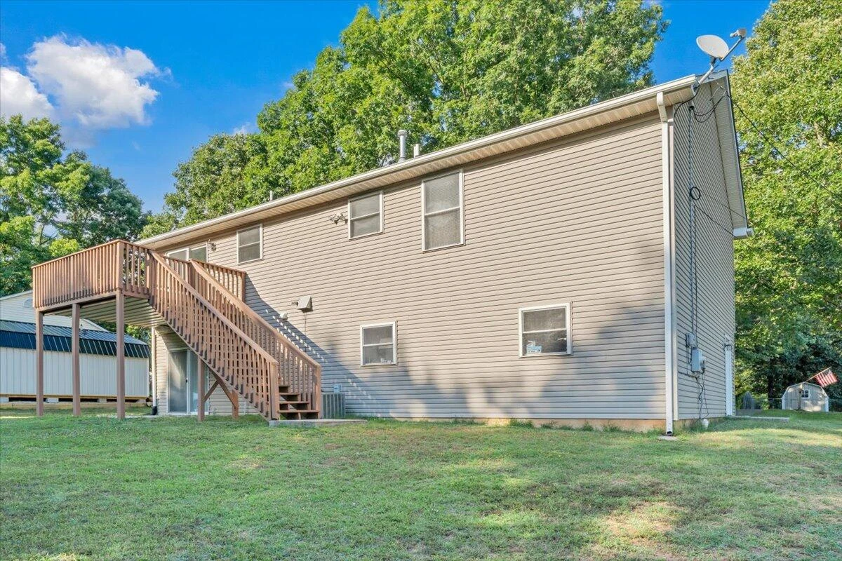 551 Sexton AVE - Photo 43