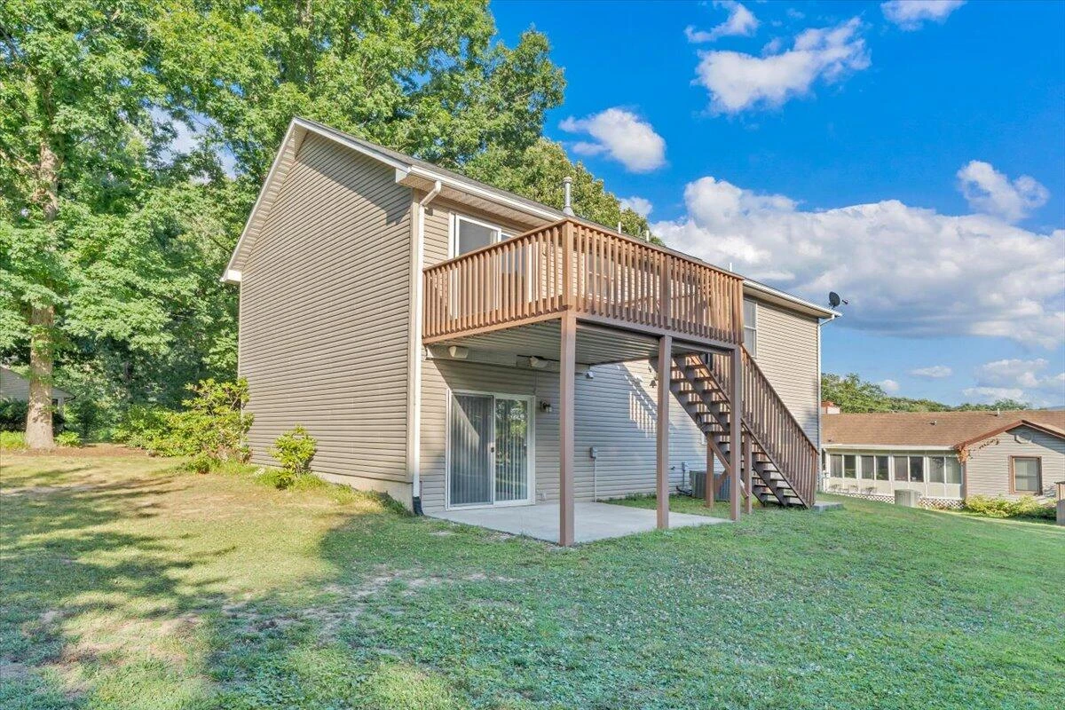 551 Sexton AVE - Photo 45