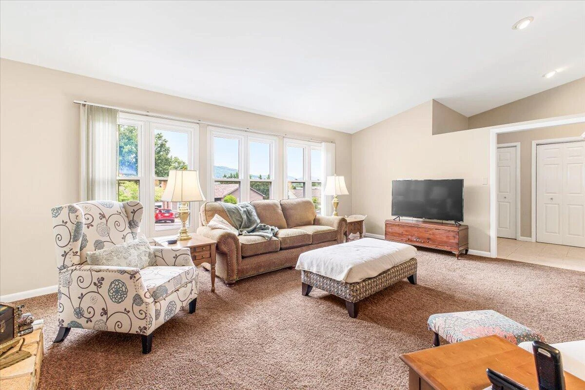 5145 Jonathan LN - Photo 10
