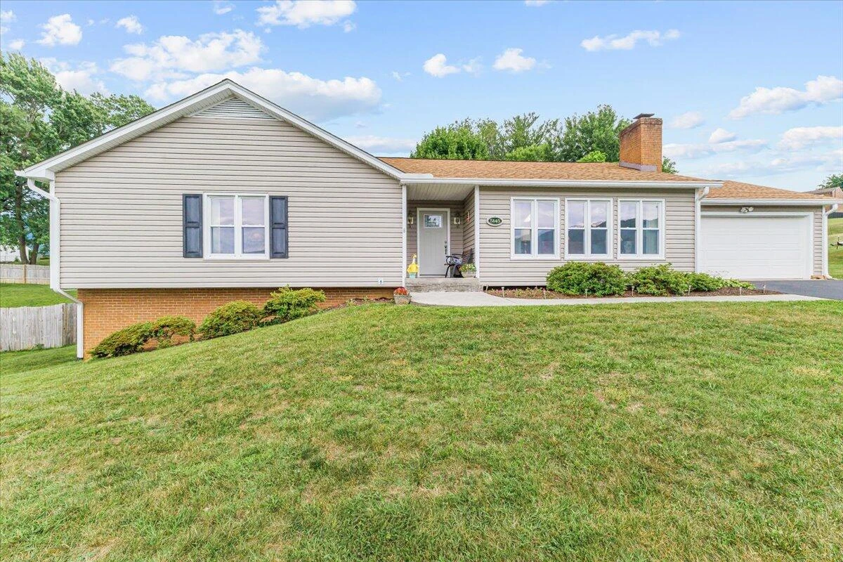 5145 Jonathan LN - Photo 2