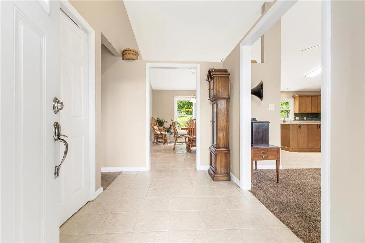 5145 Jonathan LN - Photo 6
