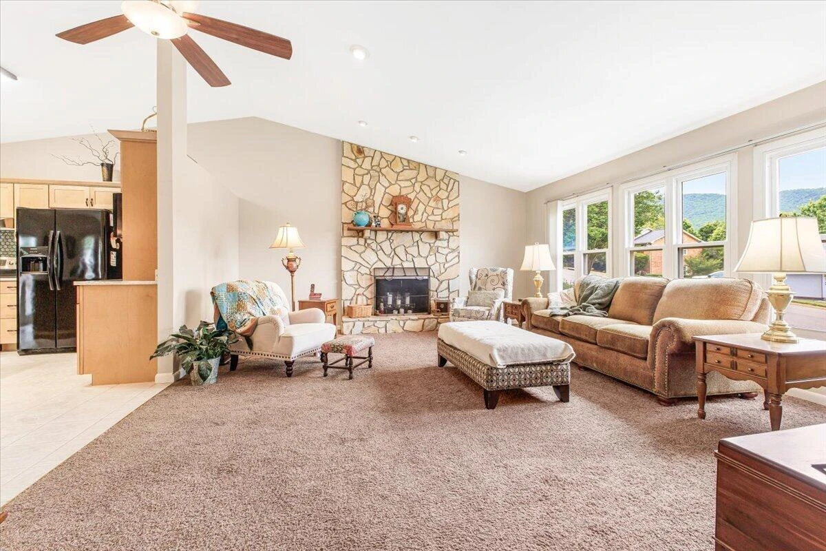 5145 Jonathan LN - Photo 8