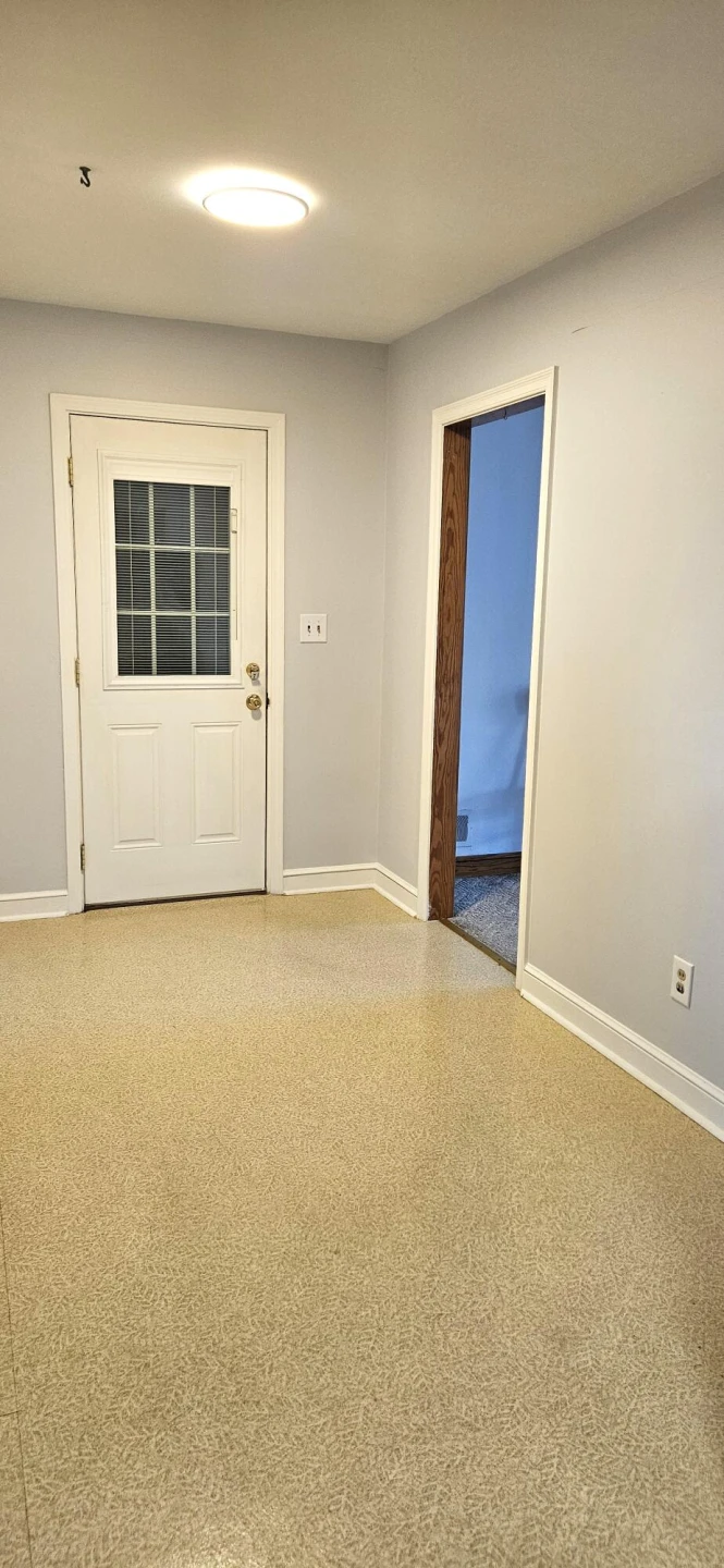 159 Oaklawn AVE NE - Photo 11