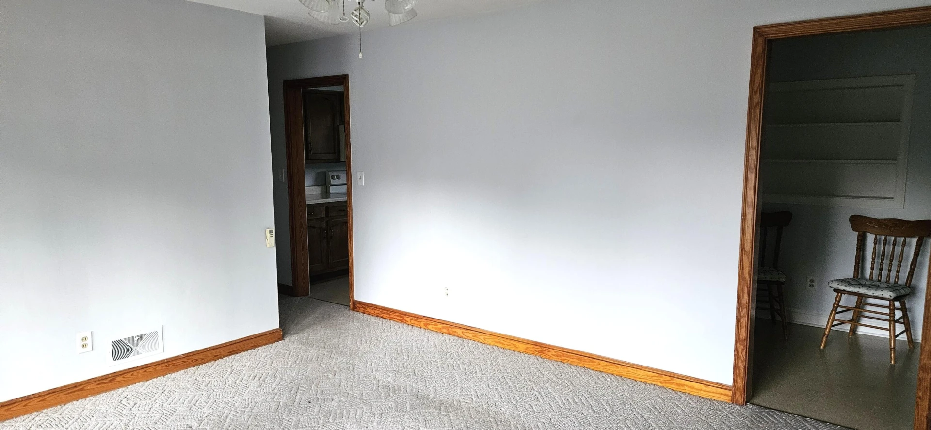 159 Oaklawn AVE NE - Photo 7