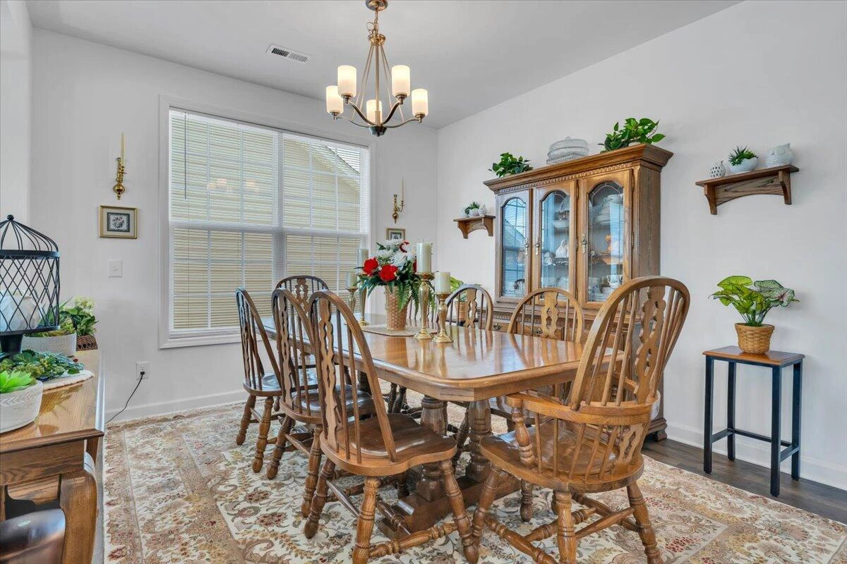 2141 Kings Walk DR NE - Photo 16