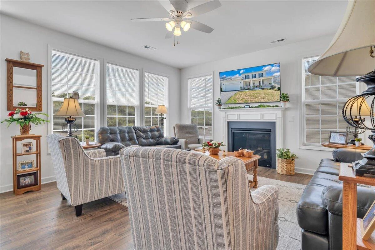 2141 Kings Walk DR NE - Photo 19