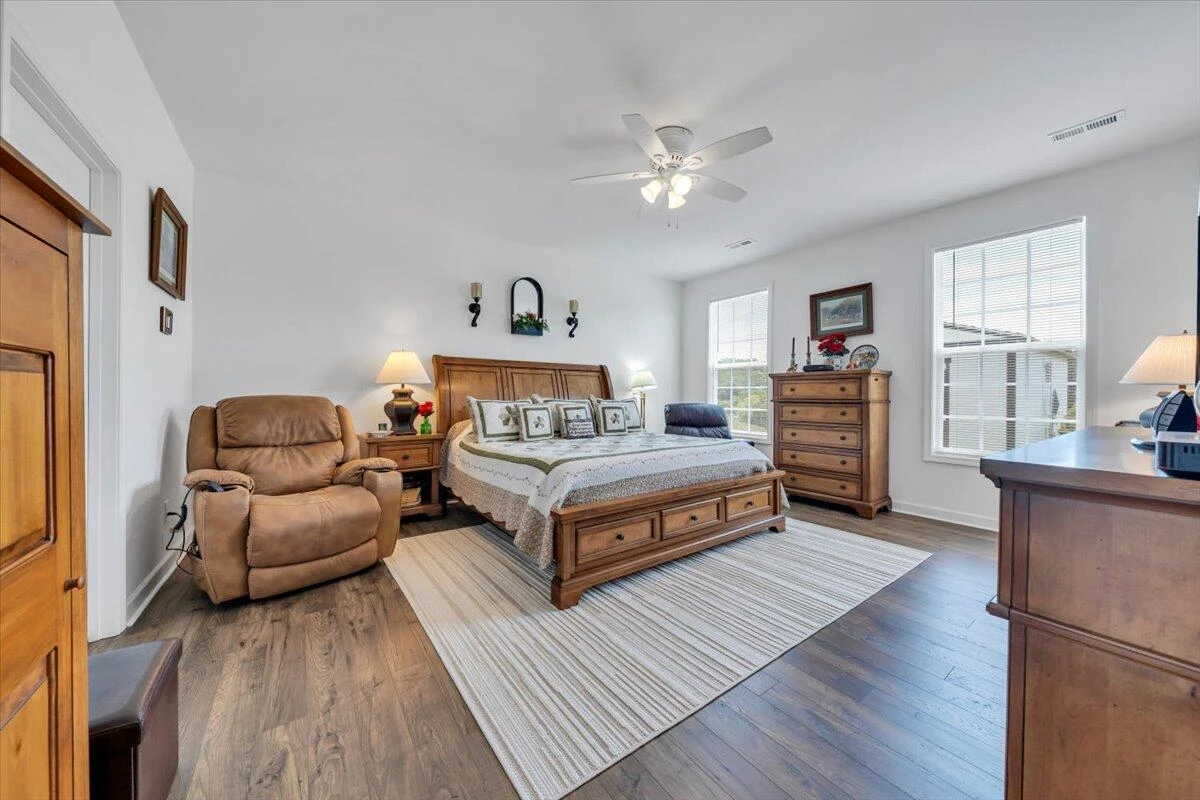 2141 Kings Walk DR NE - Photo 27