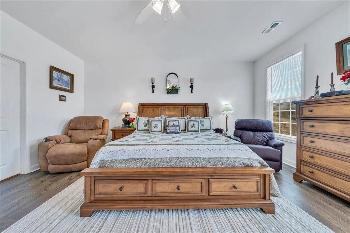 2141 Kings Walk DR NE - Photo 28